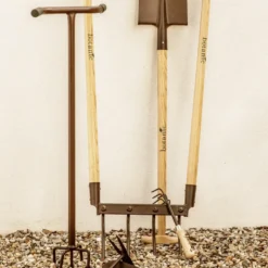 Grelinette à 4 dents métal marron et manche bois botanic® - 130 cm