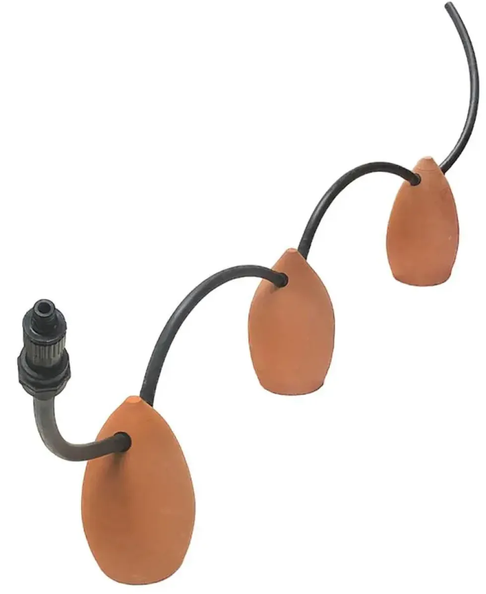 Kit tout équipé d'arrosage autonome en terre cuite Guirland-Oyas® - 1,5 m (3 oyas en taille M)