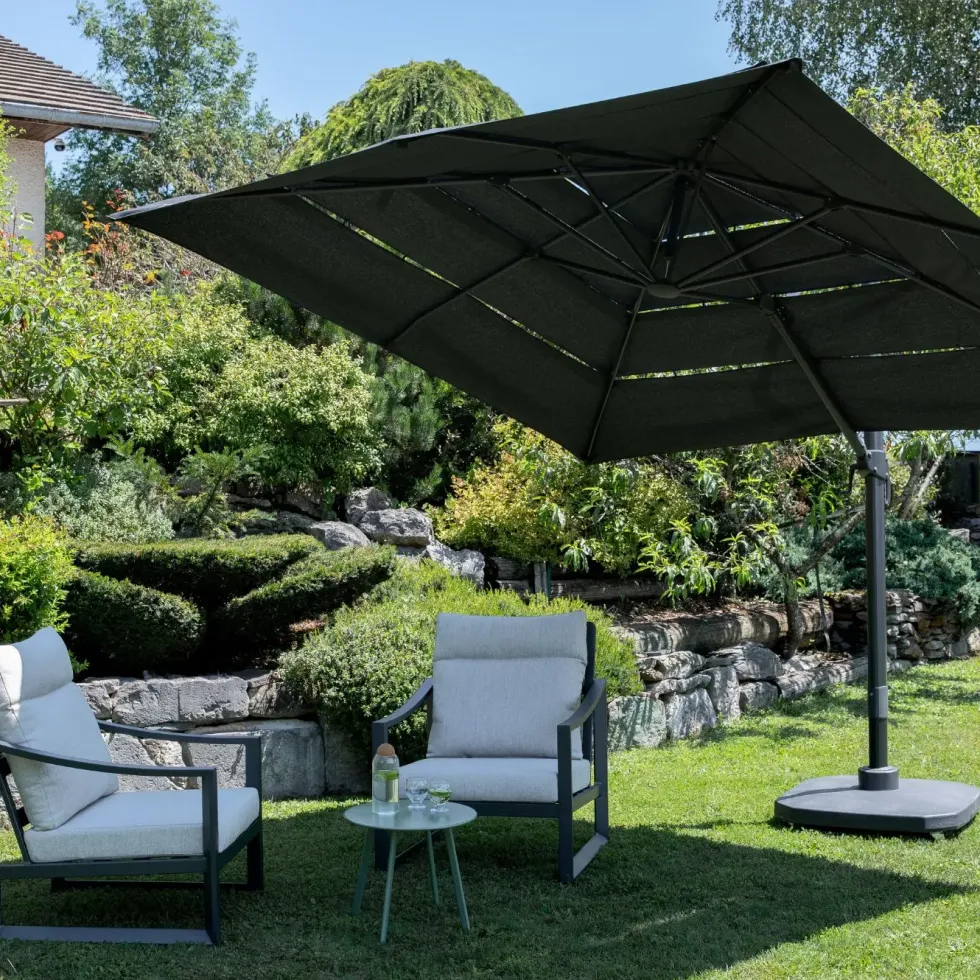 Parasol déporté carré en aluminium coloris gris - 300 x 300 cm