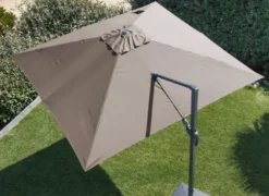Parasol déporté carré en aluminium coloris écru - 300 x 300 cm