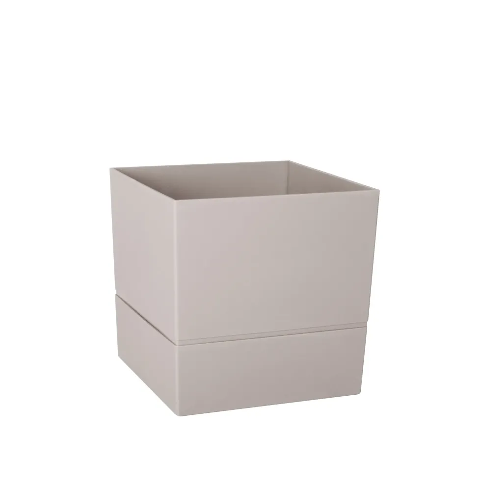 Pot carré en plastique à réserve d'eau coloris grège Poetic Aquaduo - 24,3 cm