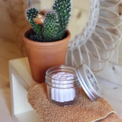 Pot de rangement en verre transparent