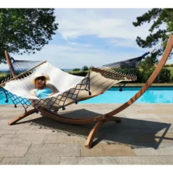 Set support et hamac EsKapade coloris rayé marine à franges bleues en bois et polypropylène Jobek Hamacs - 323 x 125 x 128 cm