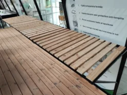 Table de travail universelle ACD en bois laqué