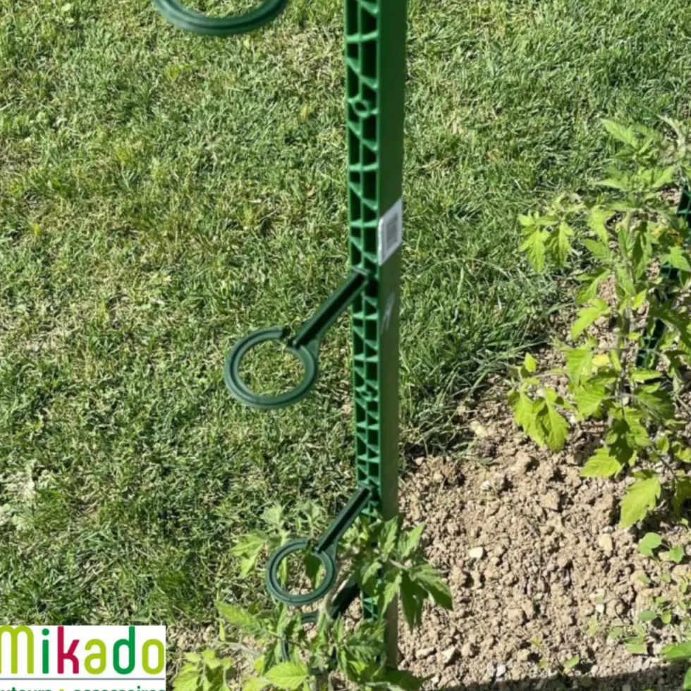 Tuteur à tomate avec 4 attaches coloris vert - 180 cm